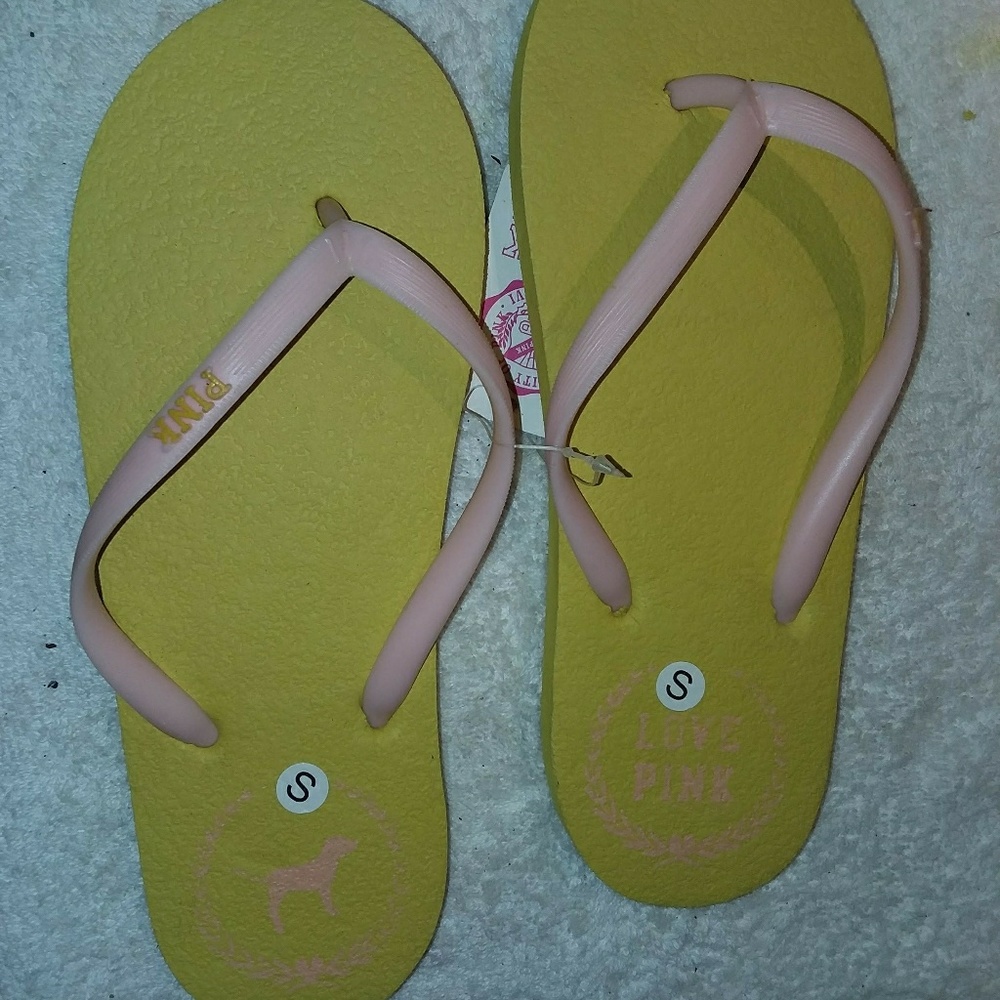 V.s. Pink flip flops